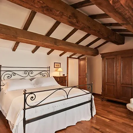 Borgo Il Poeta Monte Castelli