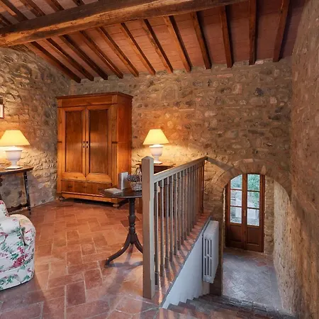 Borgo Il Poeta Monte Castelli